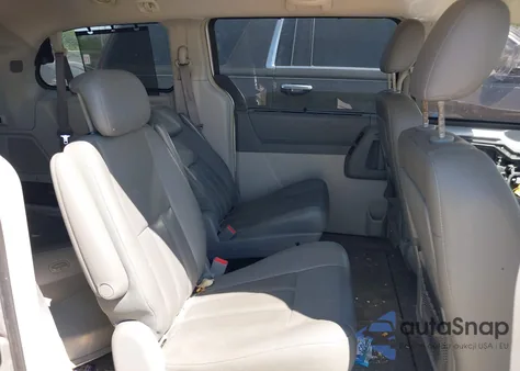 2010 Dodge Grand Caravan Sxt from USA, damaged, VIN 2D4RN5DX8AR124993